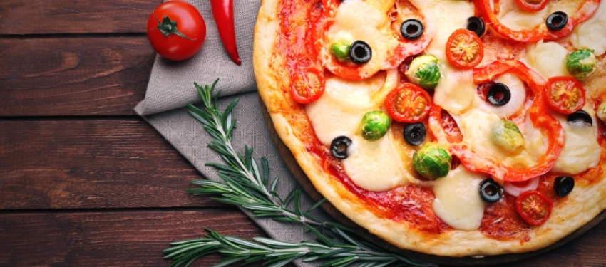 Пицца - вкусное и сытное блюдо к вашему столу